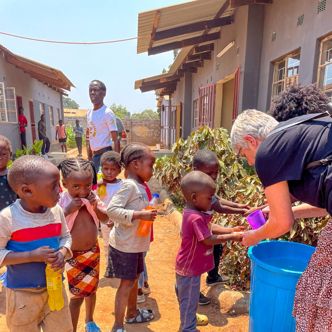 Bezwa kinderen water